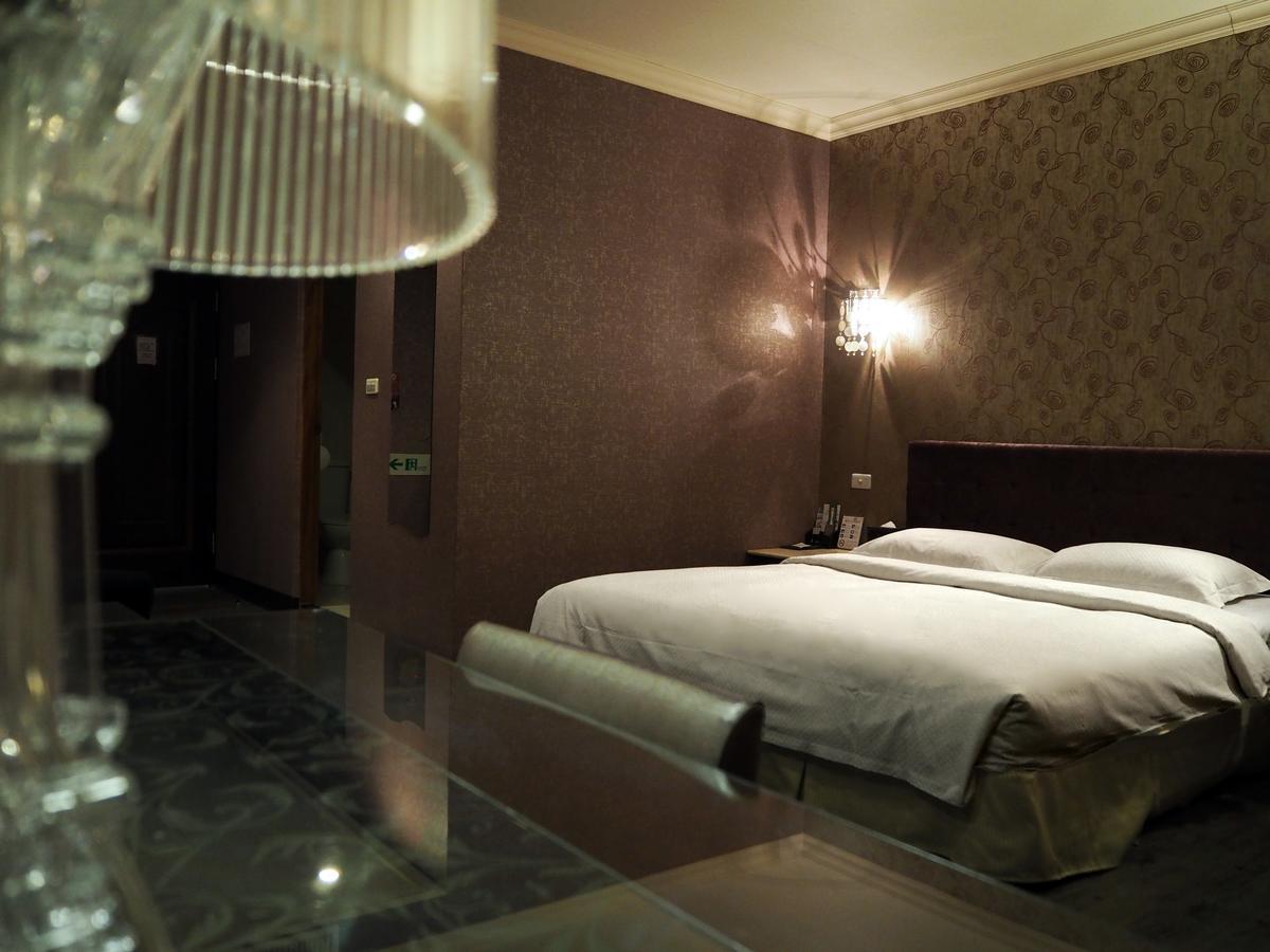 The Riverside Hotel & Motel Kaohsiung Exterior foto